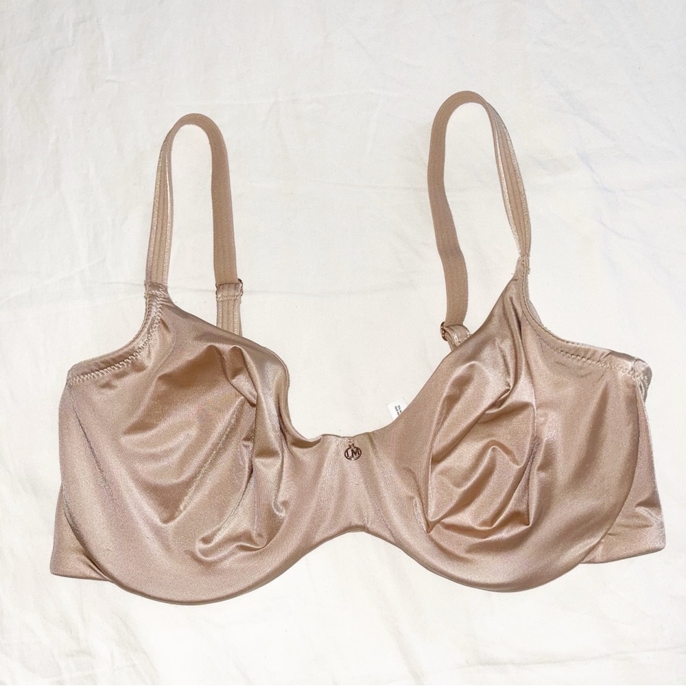 Le Mystere Evolution Seamless Bra Sz 32DD E Unlined Underwire Nude Silky